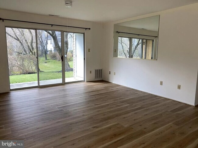 Building Photo - 1007 Squirrel Rd