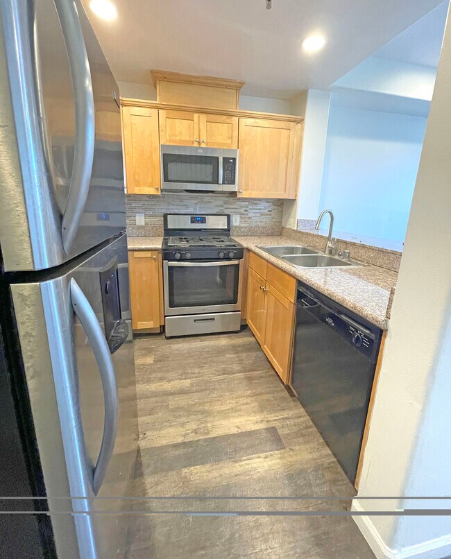 Cocina 1 - 5330 Satsuma Ave