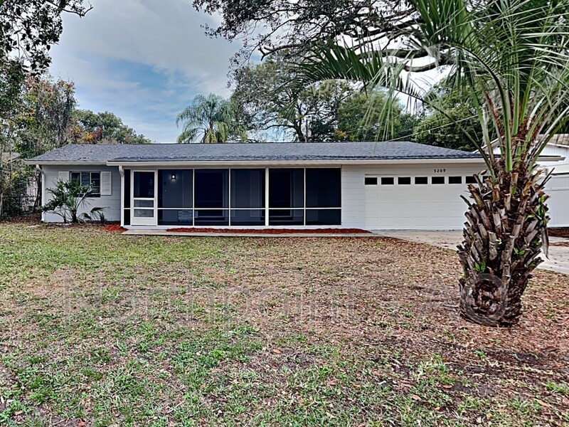 Foto principal - 5209 Ashmeade Rd