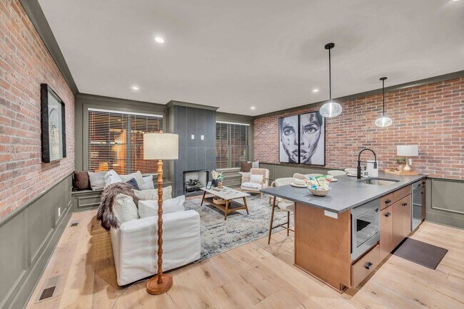 Foto del edificio - 1701 Portland Ave