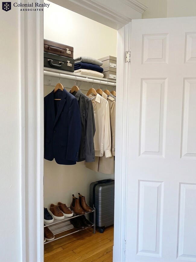 Foto del edificio - 42 Strathmore Rd