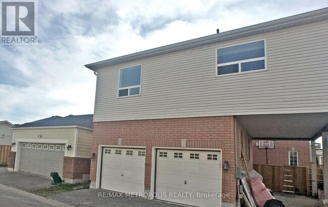 Building Photo - 381 Country Glen Rd