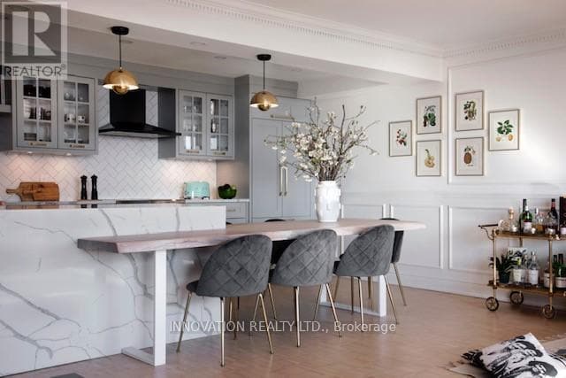 Building Photo - 20 The Driveway