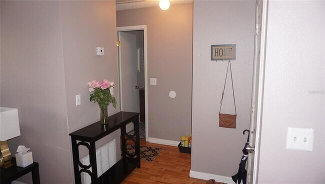 Foto del edificio - 247 Red Maple Pl