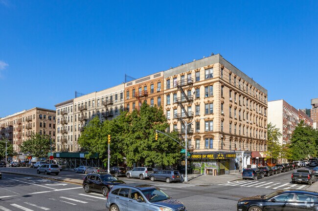 Foto del edificio - 100 W 143rd St