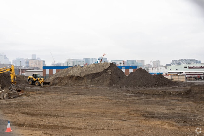 Building Photo - Aera