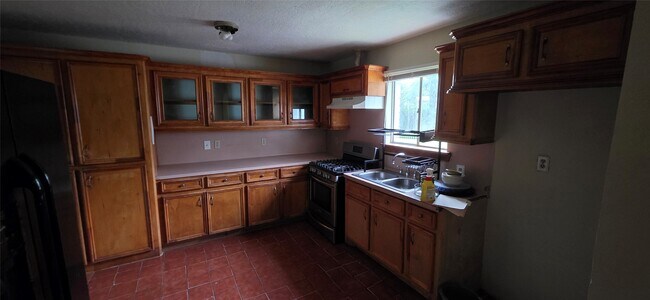 Foto del edificio - 1018 Forestburg Dr