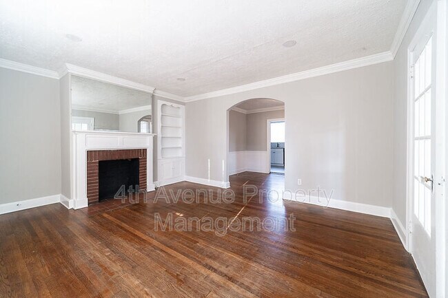 Building Photo - 65 W Shadburn Ave