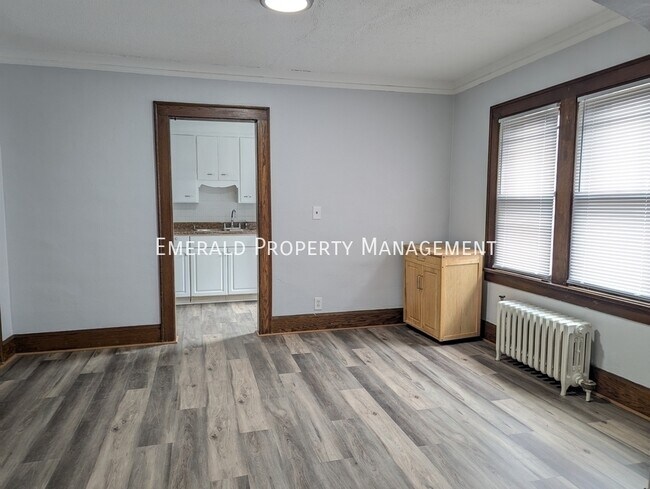 Foto del edificio - 1331 Evelyn St