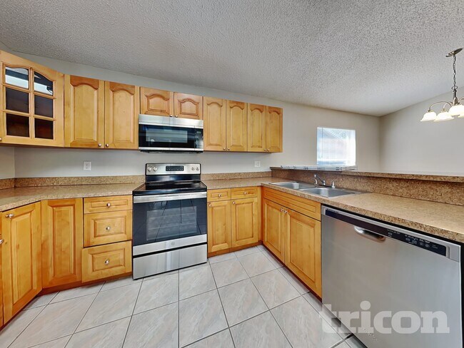 Foto del edificio - 914 Whisper Lake Dr