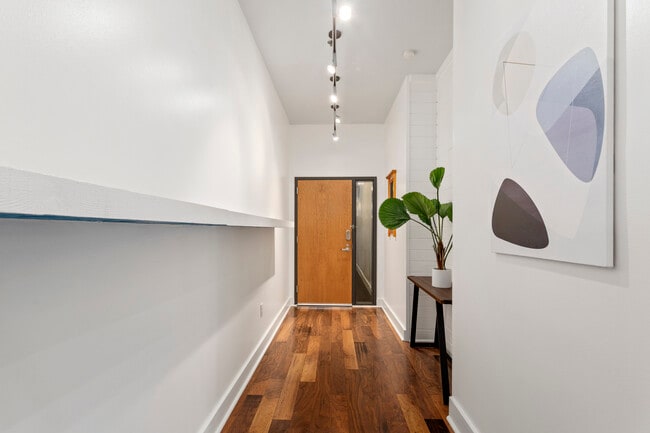 Building Photo - 1058 Piedmont Ave NE