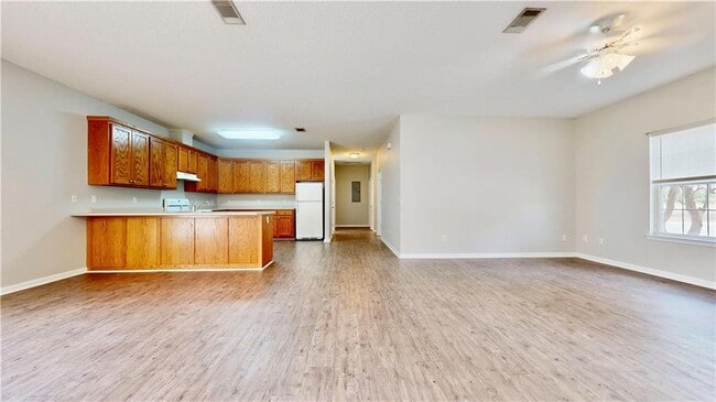 Foto del edificio - 122 Grove Hill Ave