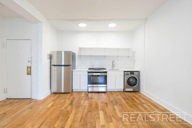 Foto del edificio - Spacious 2 BED + office in Bushwick