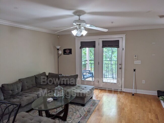 Building Photo - 490 Barnett Shoals Rd
