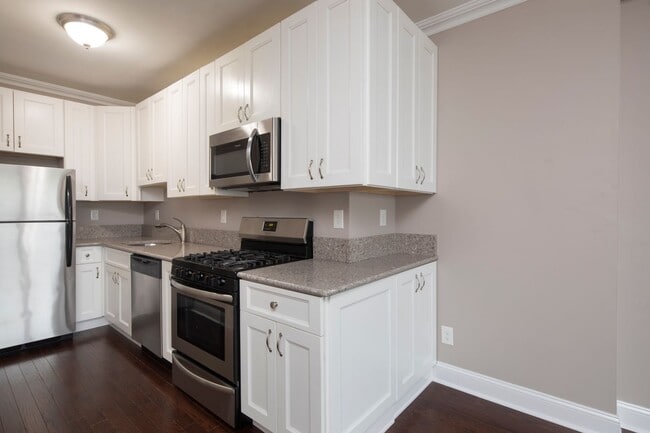 Foto del interior - The Cornerstone: Heat, Gas, Hot & Cold Wat...