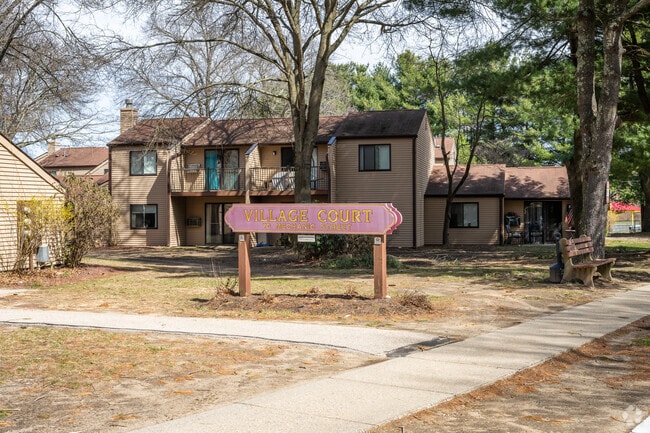 Edificio 02 - Village Court