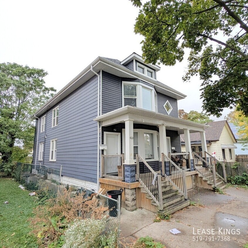 Photo principale - 475 Louis Ave