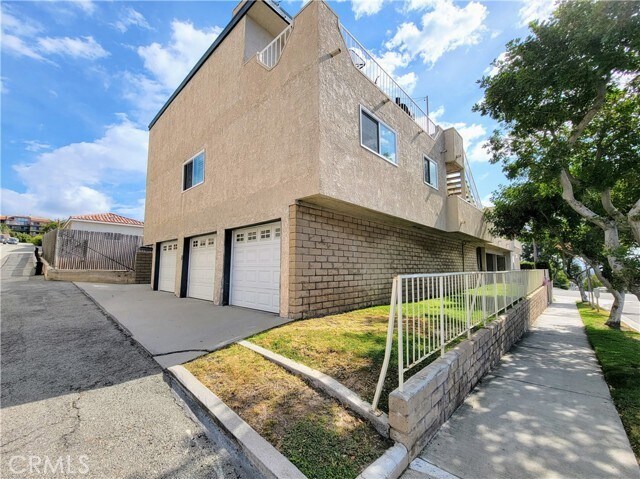 Foto del edificio - 2755 E Hill St