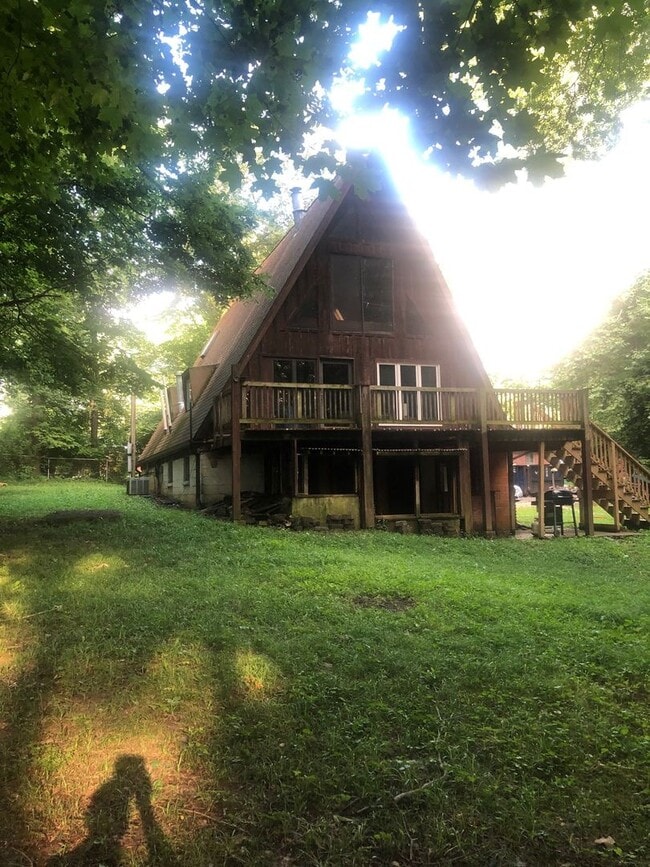 Building Photo - 5 bed Cabin A-frame in the woods with larg...