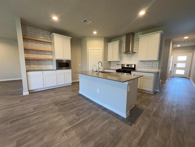 Building Photo - 2813 Sherlock Dr