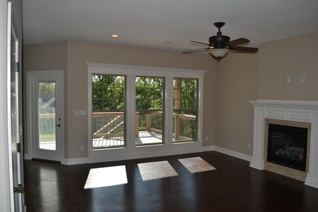 Foto del edificio - 5627 Spicewood Dr