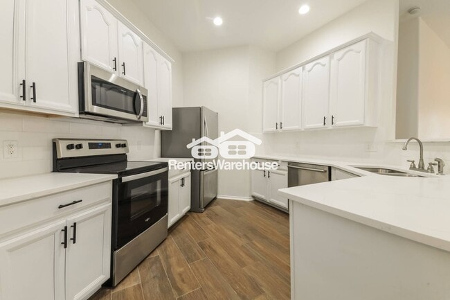 Foto del edificio - 1096 Oakbrook St