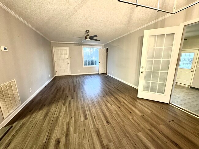 Foto del edificio - 603 Chestnut Ridge Dr