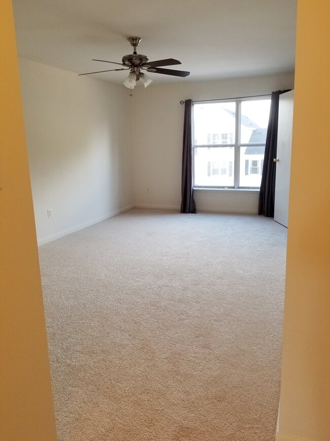 Building Photo - 18257 Rolling Meadow Way