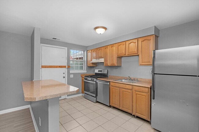 Foto del edificio - 1226 E Madison St