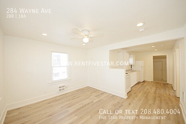 Building Photo - Charming 2 Bedroom 1 Bathroom Home, Pets N...