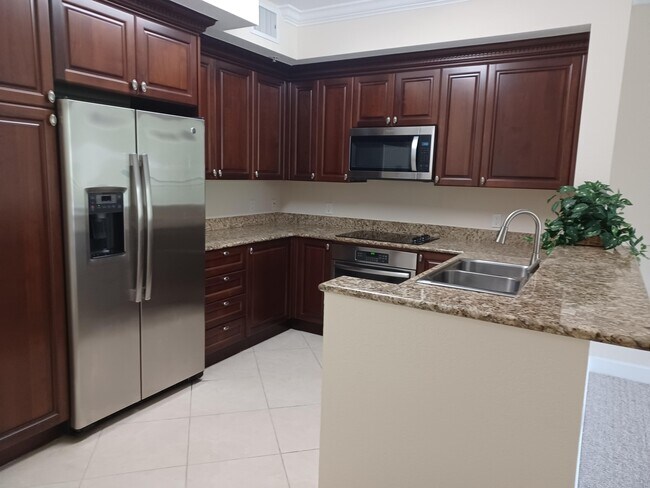 Foto del edificio - 1690 Renaissance Commons Blvd