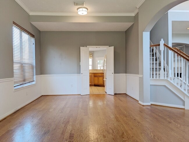 Building Photo - 3054 Summercrest Dr