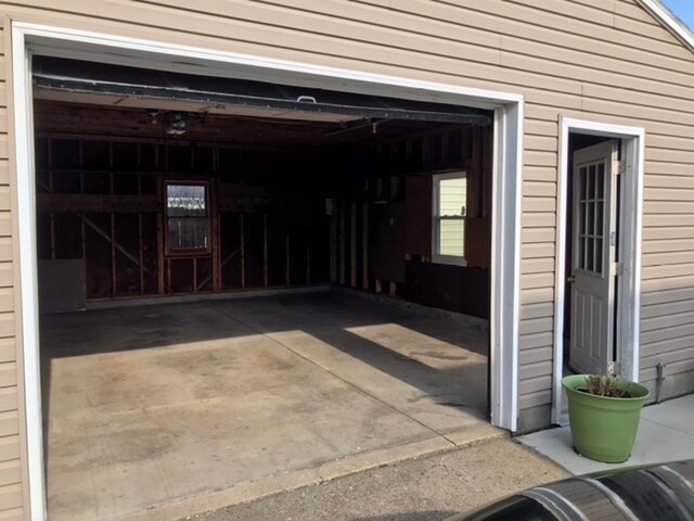 Garage - 2703 Oakwood Drive