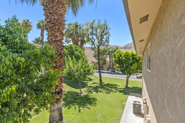 Foto del edificio - 72629 Edgehill Dr