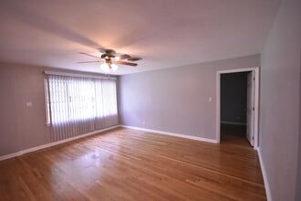 Building Photo - 3619 Penwood Way