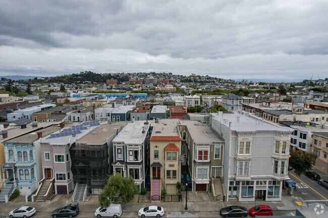Aerial Perspective - 759-763 Capp St