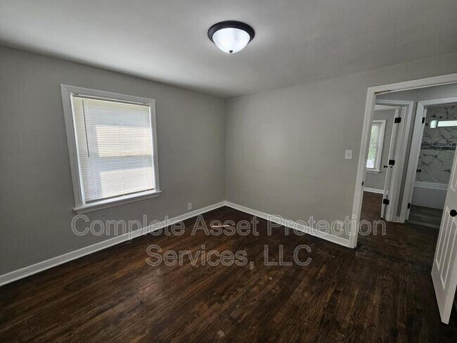 Foto del edificio - 5012 Jefferson St