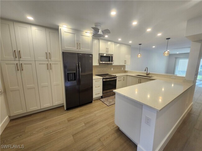 Foto del edificio - 144 Pebble Shores Dr