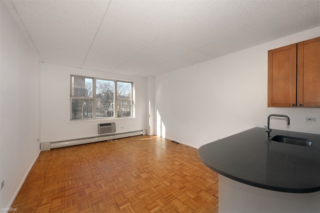 Foto del edificio - 280 E 3rd St
