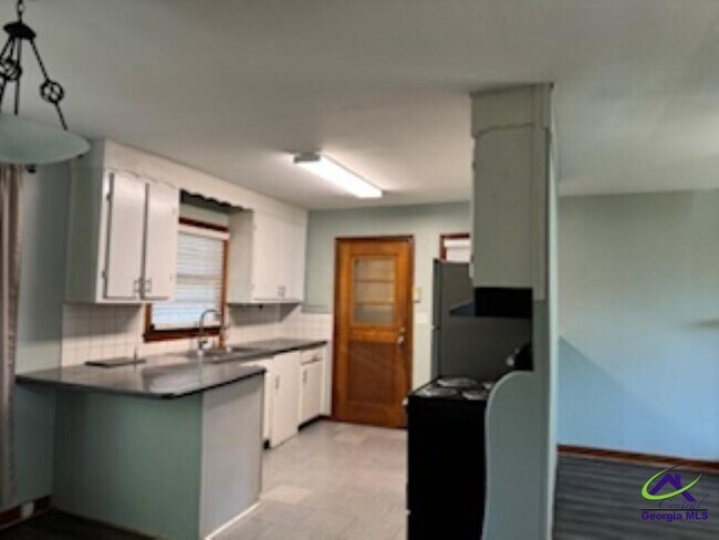 Foto del edificio - 106 Eleanor Cir