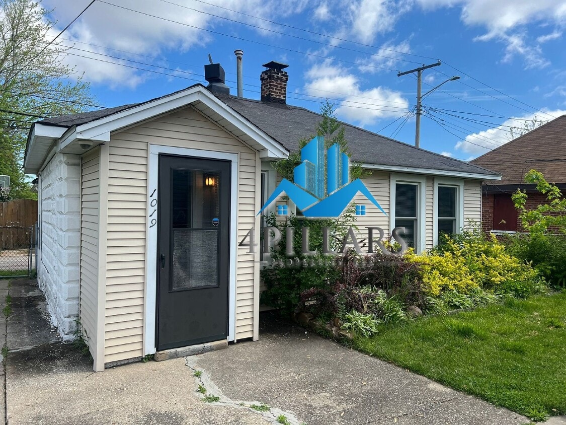 Primary Photo - Modern & Cozy 1 Bed, 1 Bath In-Law House i...