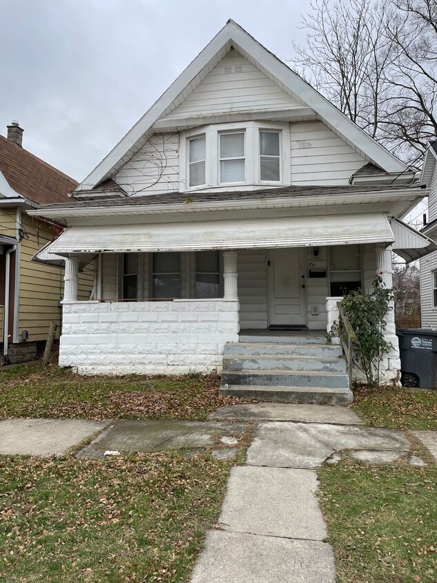 Primary Photo - SPACIOUS 3BR HOME FOR RENT