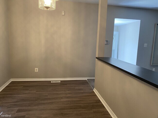 Building Photo - 2 br, 1 bath House - 8629 Dodge Ave