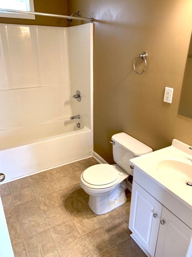 Cute 2 Bedroom Duplex in 37206 for 1400! House Rental in