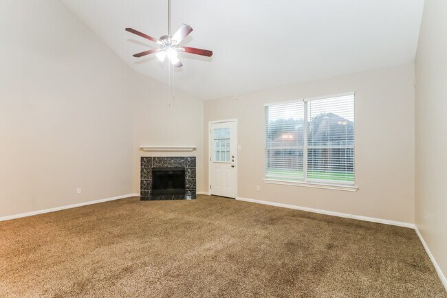 Foto del edificio - 2402 Birch Canyon Ct