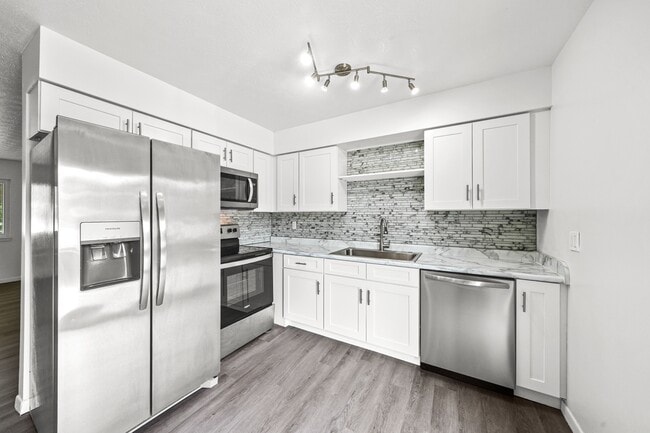 Building Photo - 4707 Fishcreek Rd