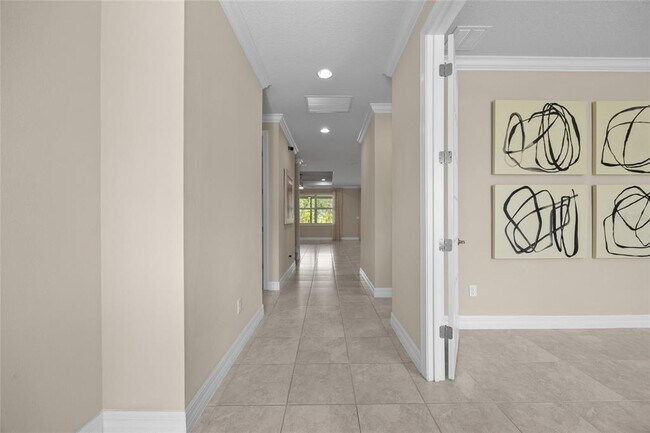 Foto del edificio - 2880 E Lake Pointe Dr