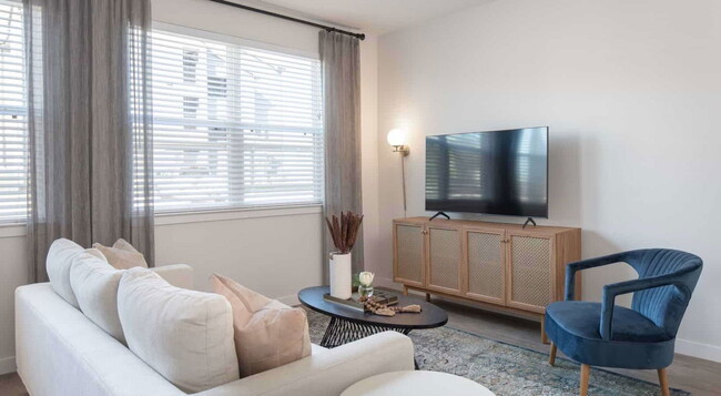 Photo - 9219 Vista W Dr Apartment