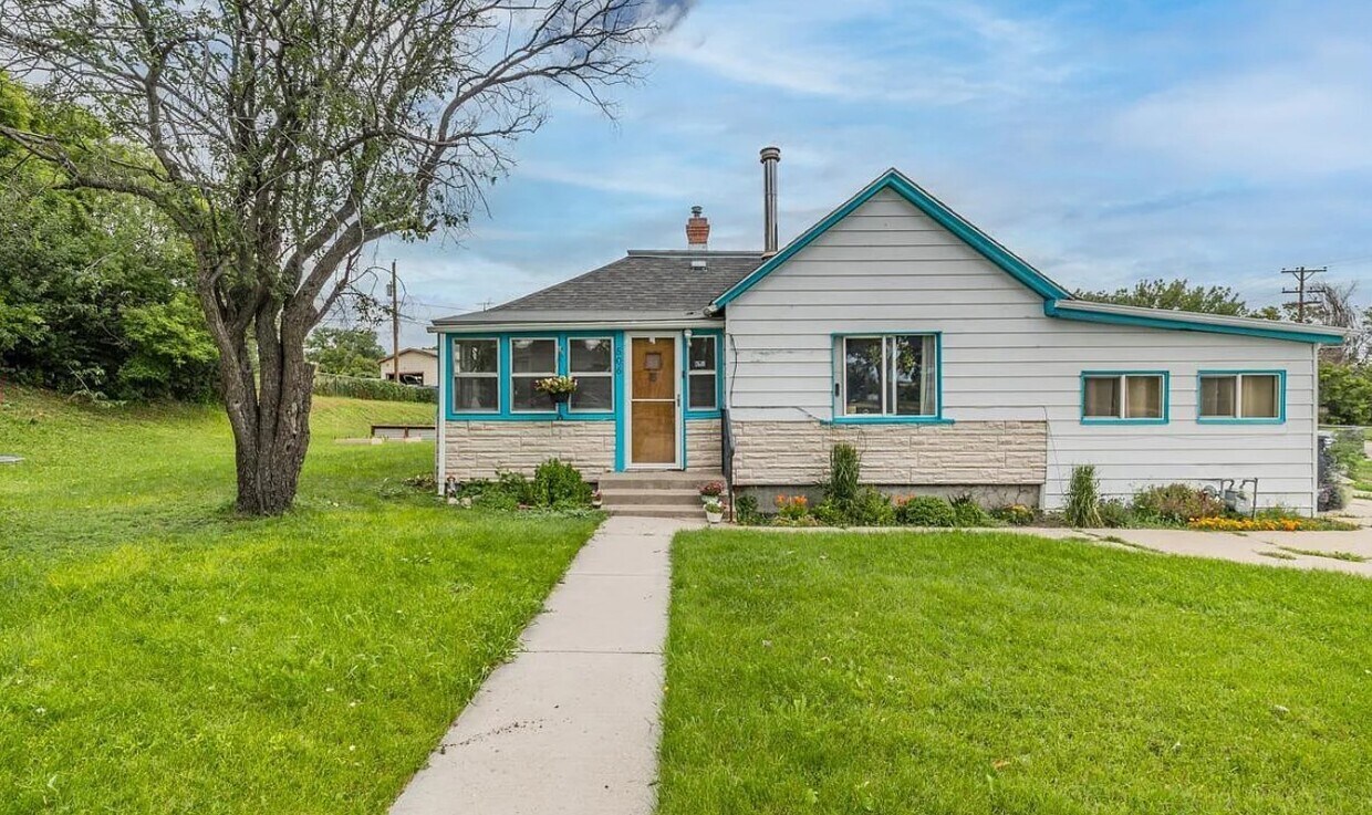 501 W 6th St, Cheyenne, WY 82007 House Rental in Cheyenne, WY