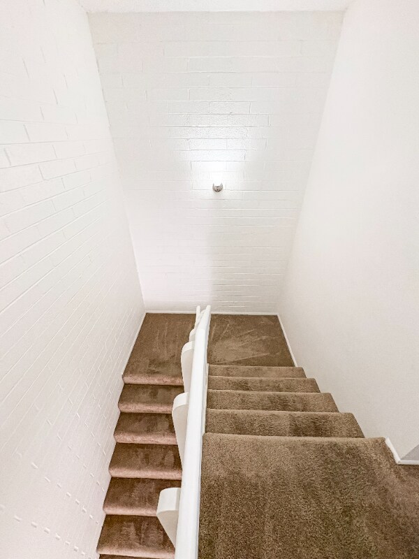 Building Photo - 6802 N 17th Ave